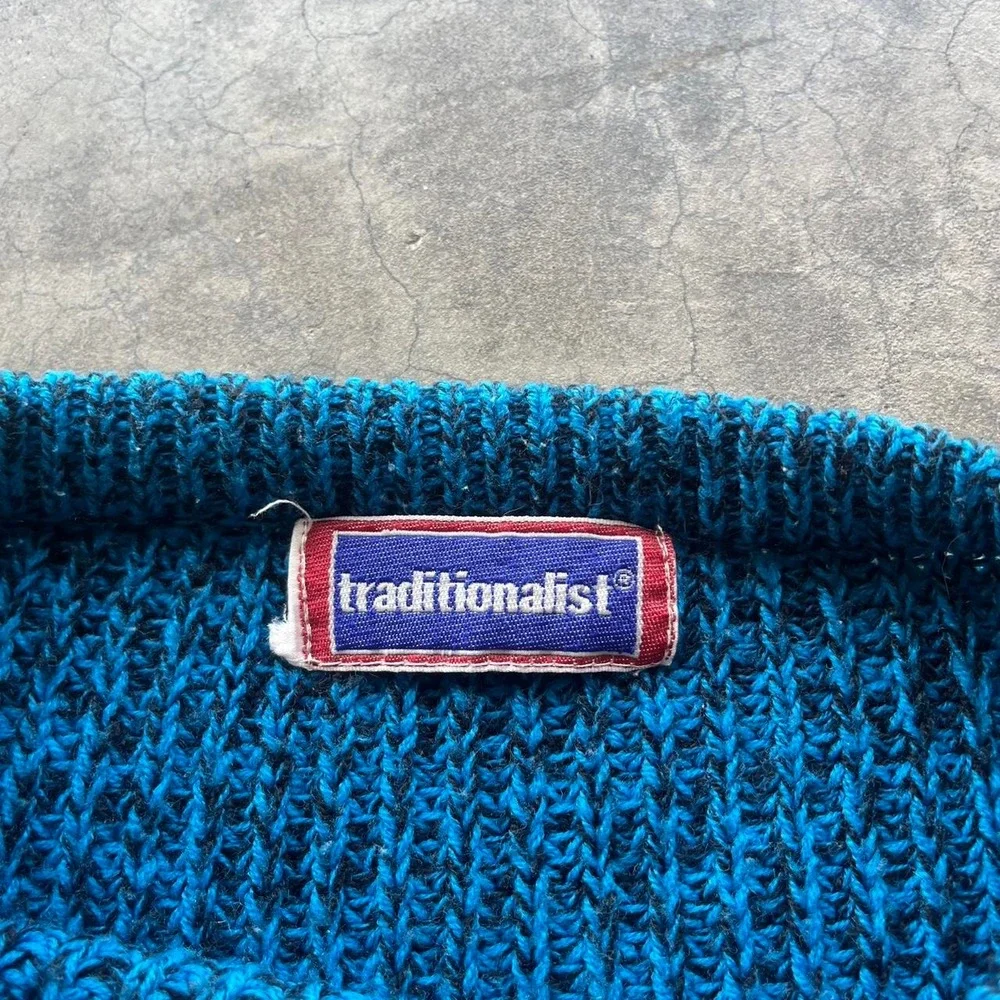 Vintage traditionalist blue knit sweater